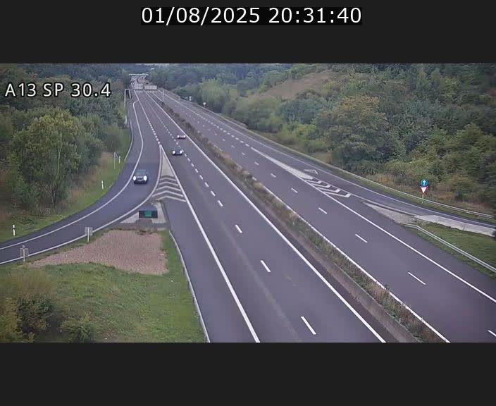 Traffic live webcam Luxembourg Altwies - A13 direction Luxembourg-ville - BK 30.4
