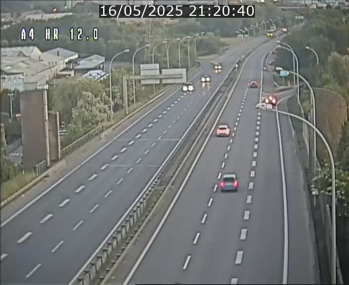 Traffic live webcam Luxembourg Jonction Foetz - A4 - BK 12.0 - direction Esch sur Alzette