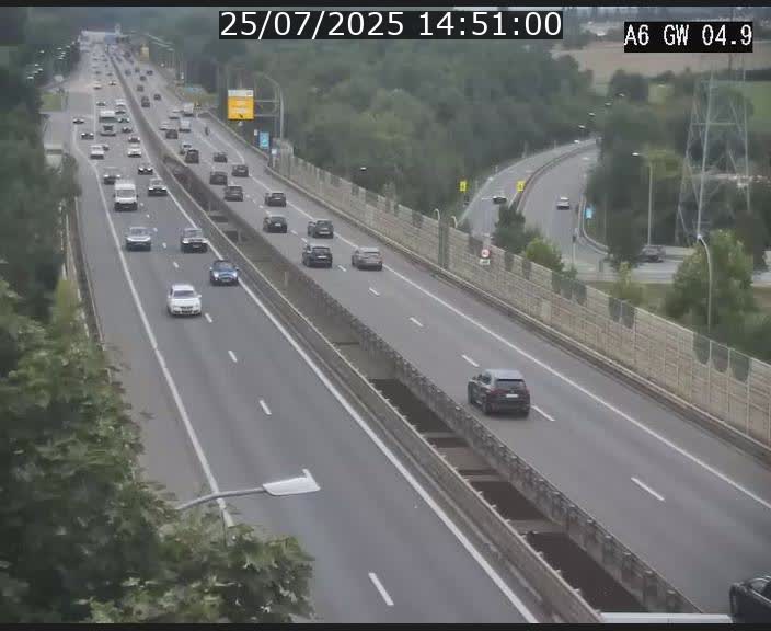 Traffic live webcam Luxembourg Croix de Cessange - A6 - BK 4.9 - direction Belgique