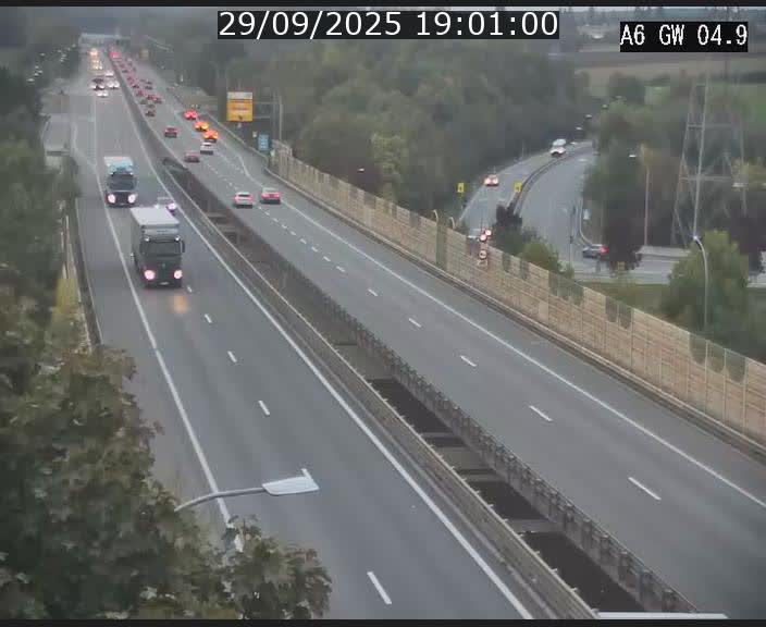 Traffic live webcam Luxembourg Croix de Cessange - A6 - BK 4.9 - direction Belgique