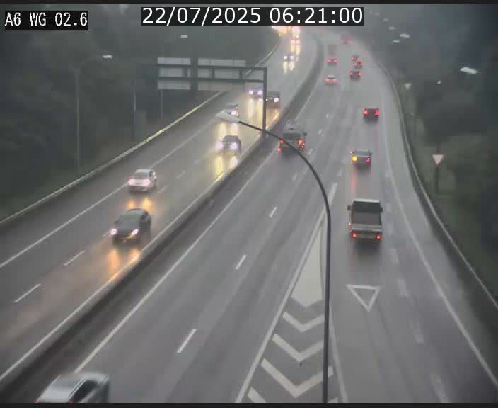 Traffic live webcam Luxembourg Croix de Cessange - A6 - BK 2.6 - direction France/Allemagne