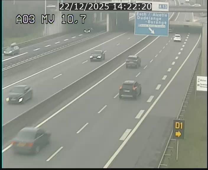 Traffic live webcam Luxembourg Croix de Bettembourg - A3 - BK 10.7 - direction France