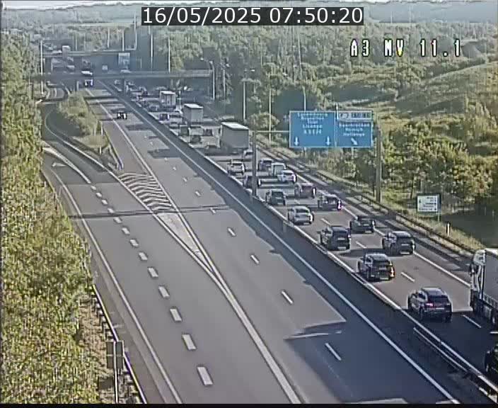 Traffic live webcam Luxembourg Croix de Bettembourg A3 - BK 11.1 - direction Luxembourg-ville