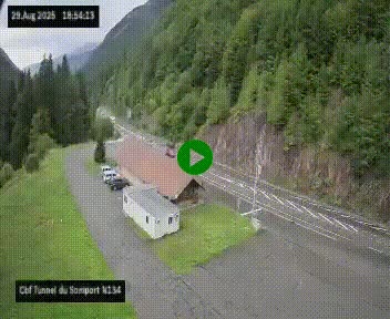 Webcam à l'entrée du tunnel du Somport, côté français, sur la N134, dans les Pyrénées, en direction de l'Espagne, à 1116 mètres d'altitude