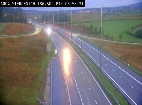 Webcam E411 à Sterpenich en Belgique près de la frontière du Luxembourg. Vue orientée vers Bruxelles