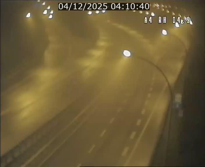 Traffic live webcam Luxembourg Leudelange - A4 - BK 4.9 - direction Luxembourg
