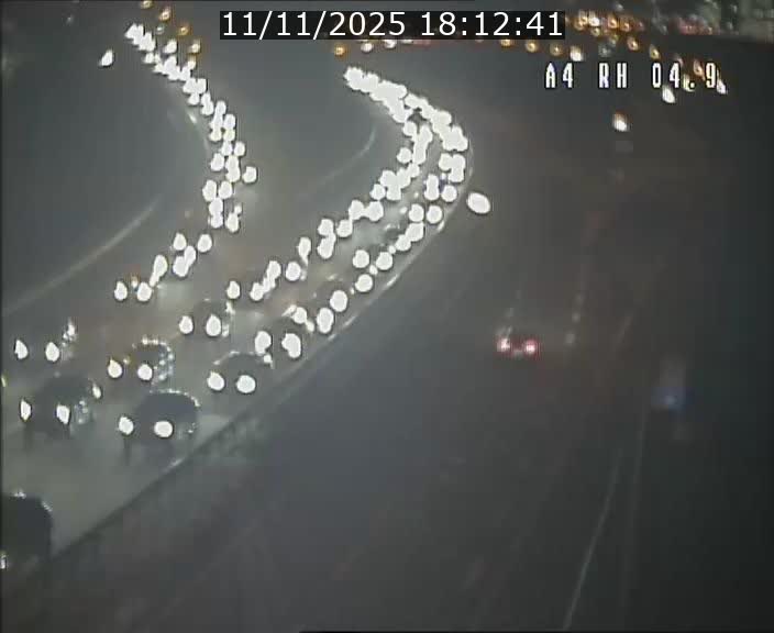 Traffic live webcam Luxembourg Leudelange - A4 - BK 4.9 - direction Luxembourg