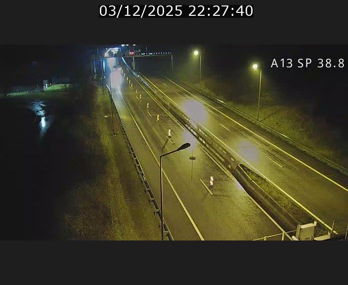 Webcam autoroute A13 à l'entrée ouest du tunnel Markusbierg à Schengen. Vue orientée vers le tunnel et l'Allemagne