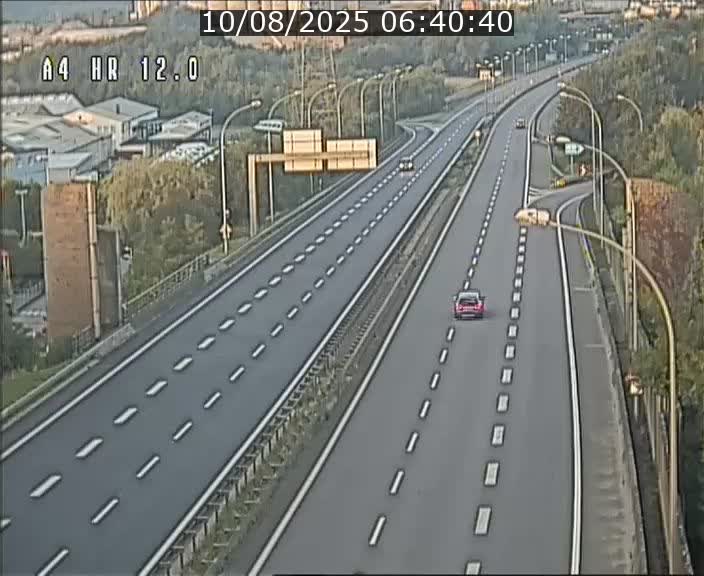 Traffic live webcam Luxembourg Jonction Foetz - A4 - BK 12.0 - direction Esch sur Alzette