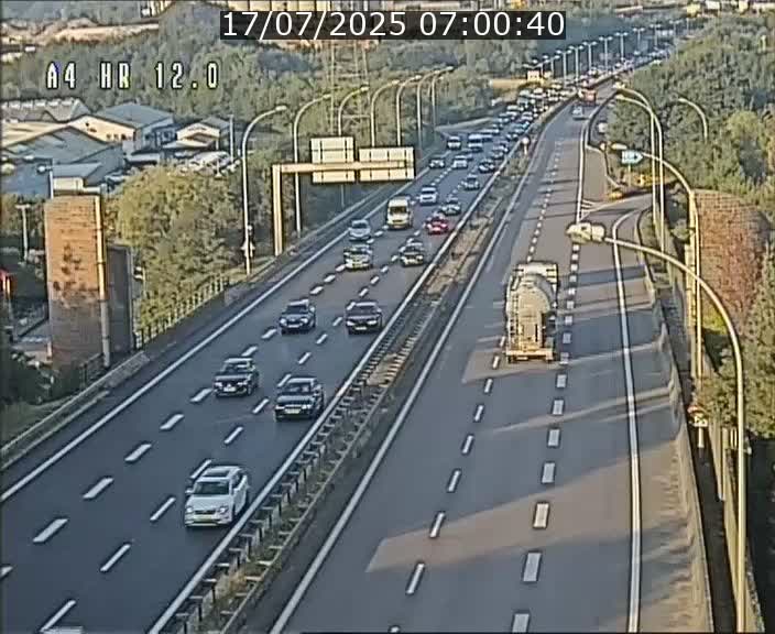 Traffic live webcam Luxembourg Jonction Foetz - A4 - BK 12.0 - direction Esch sur Alzette