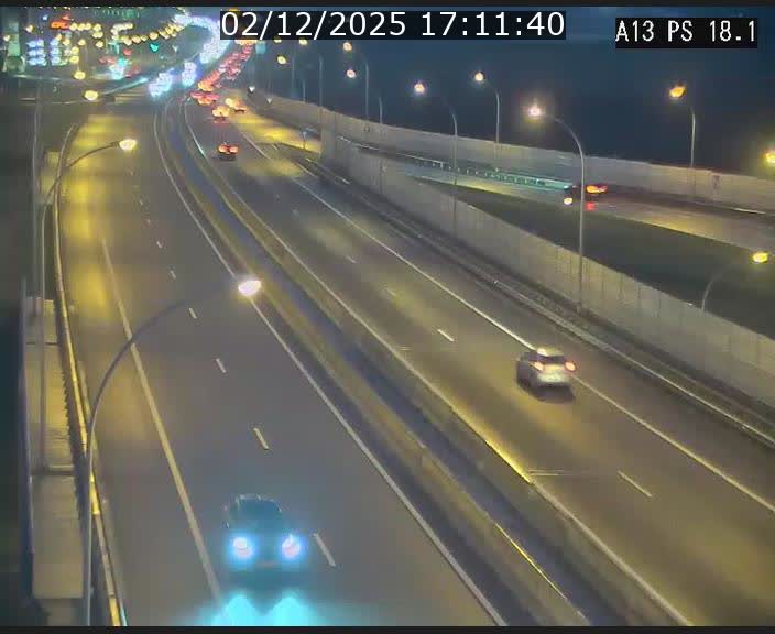 Traffic live webcam Luxembourg Dudelange - A13 direction Croix de Bettembourg - BK 18.1