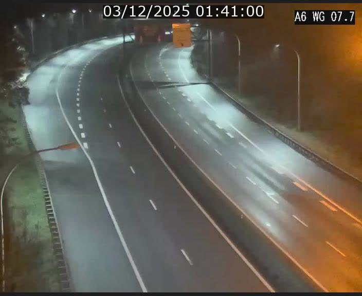 Traffic live webcam Luxembourg - Bridel - A6 - BK 7.7 - direction Belgique