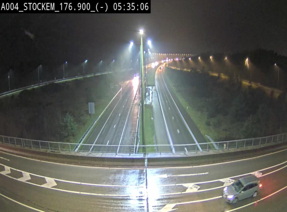 Webcam à hauteur de la sortie 30 Fouches - Stockem sur l'E411, menant sur la N83. Vue orientée vers Namur