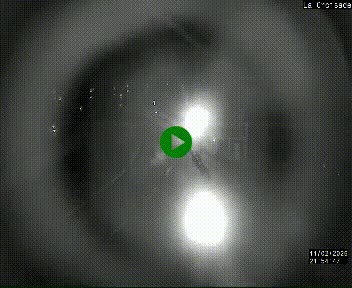 Webcam au carrefour de la croisade, à la jonction entre la N22 et la N320, avant le poste de douane franco-andorrane. Webcam à 1790 mètres d'altitude