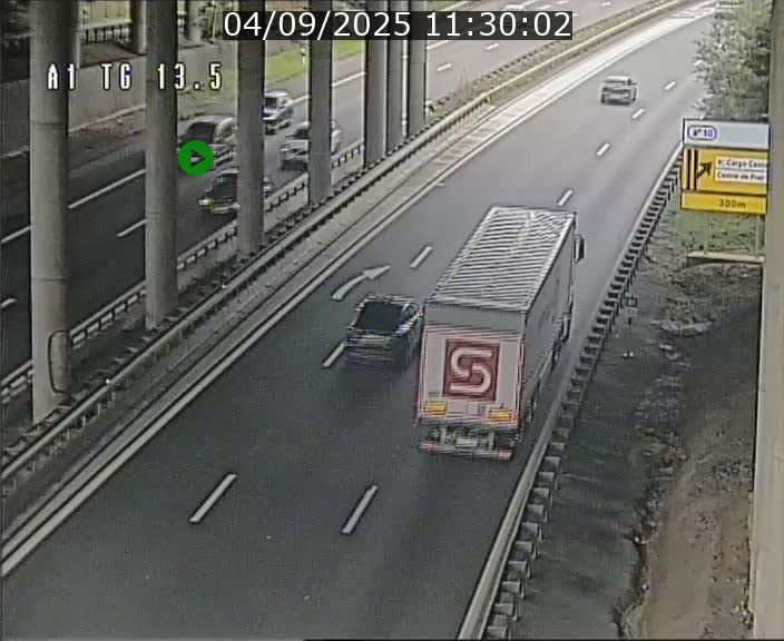 Traffic live webcam Luxembourg Senningen - A1 direction Luxembourg - BK 13.5