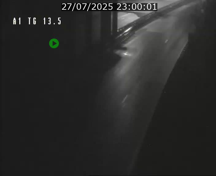 Traffic live webcam Luxembourg Senningen - A1 direction Luxembourg - BK 13.5