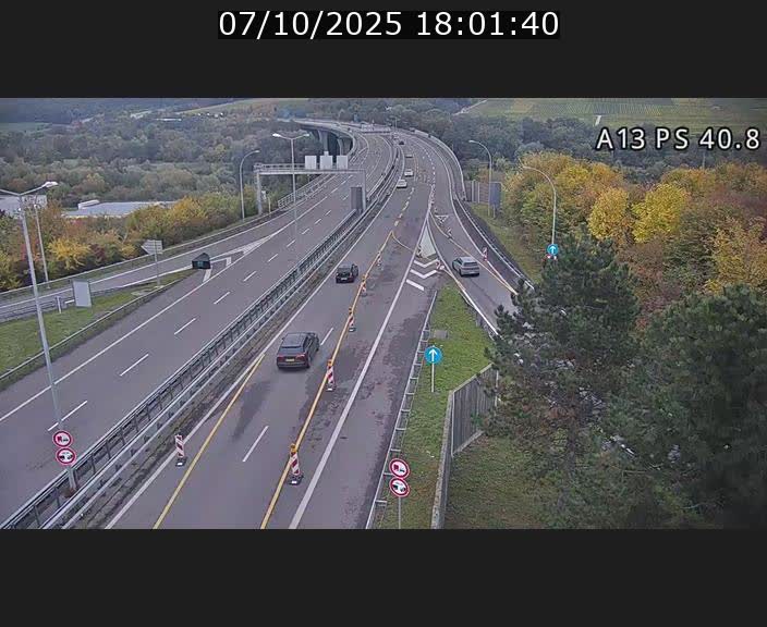 Webcam autoroute A13 à la sortie est du tunnel Markusbierg à Schengen. Vue sur le pont de la Moselle, vers l'Allemagne