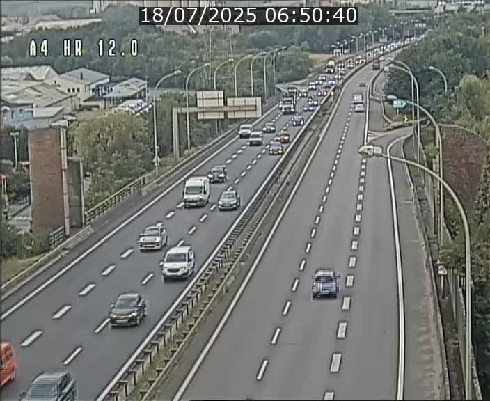 Traffic live webcam Luxembourg Jonction Foetz - A4 - BK 12.0 - direction Esch sur Alzette