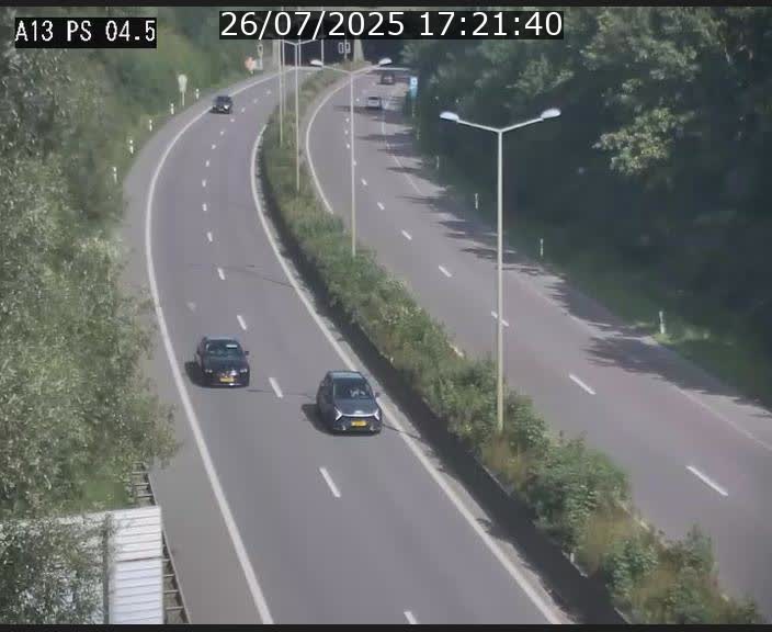 Traffic live webcam Luxembourg Differdange - A13 direction Esch-sur-Alzette - BK 4.5