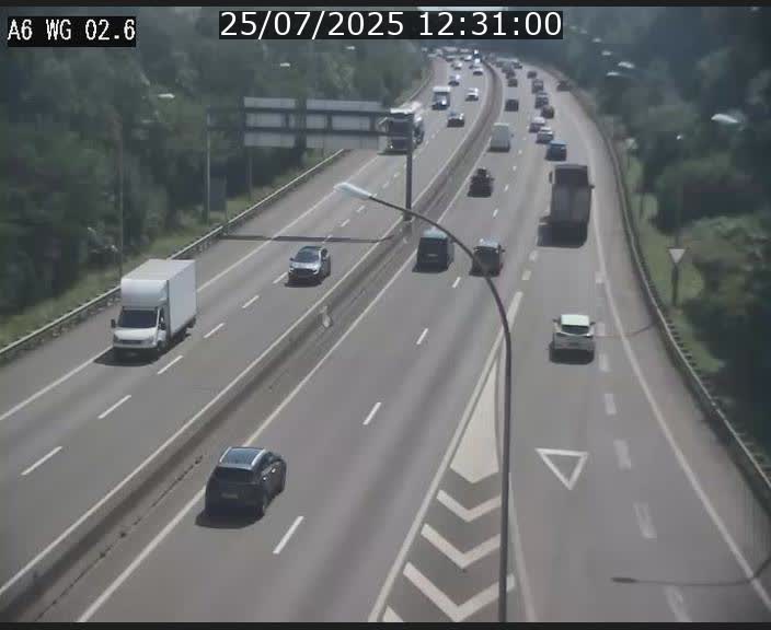 Traffic live webcam Luxembourg Croix de Cessange - A6 - BK 2.6 - direction France/Allemagne
