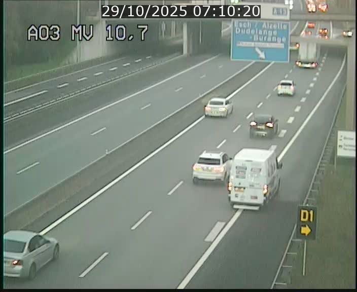 Traffic live webcam Luxembourg Croix de Bettembourg - A3 - BK 10.7 - direction France