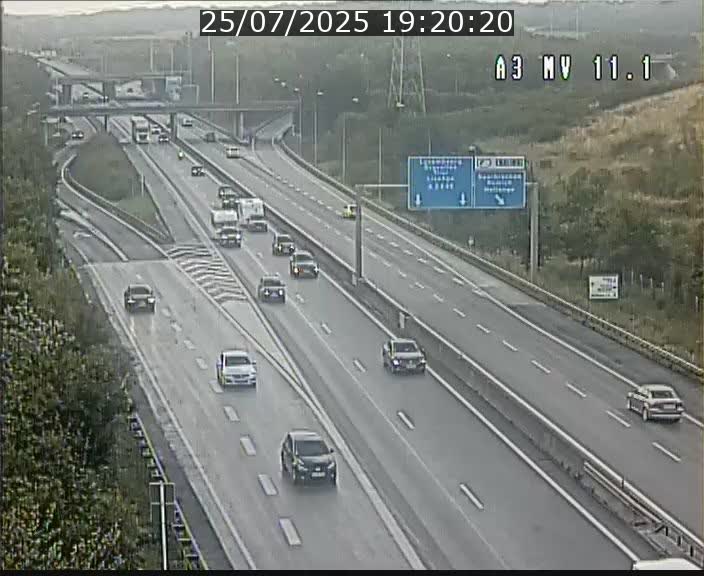 Traffic live webcam Luxembourg Croix de Bettembourg A3 - BK 11.1 - direction Luxembourg-ville