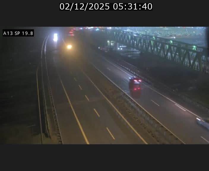 Traffic live webcam Luxembourg Croix de Bettembourg - A13 direction Esch-sur-Alzette - BK 19.8