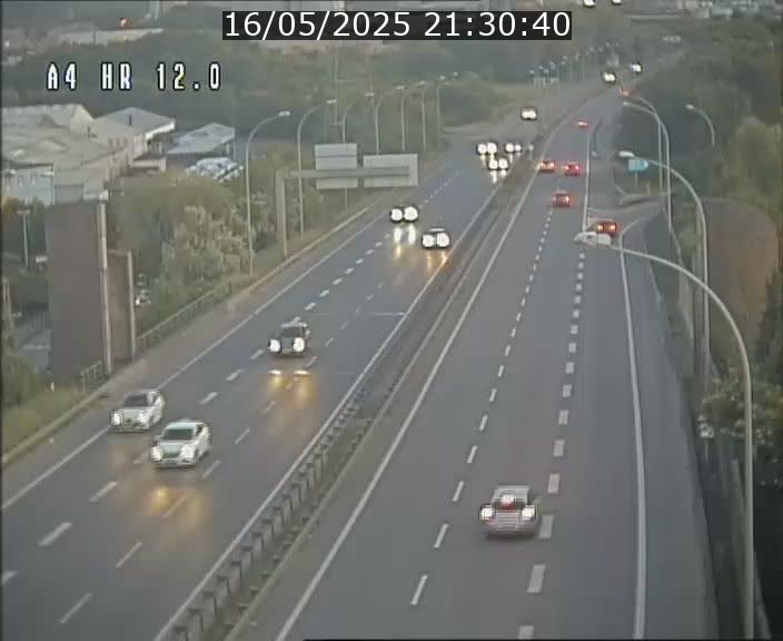 Traffic live webcam Luxembourg Jonction Foetz - A4 - BK 12.0 - direction Esch sur Alzette