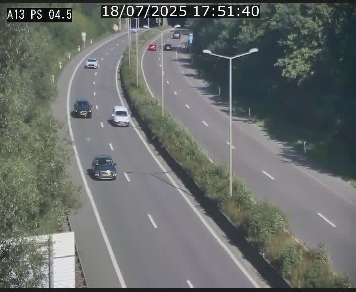 Traffic live webcam Luxembourg Differdange - A13 direction Esch-sur-Alzette - BK 4.5