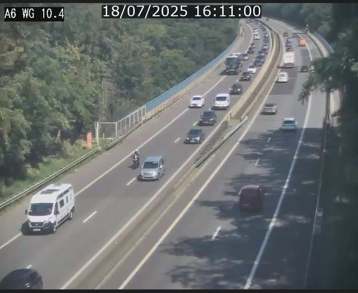 Traffic live webcam Luxembourg Mamer - A6 - BK 10.4 - direction Luxembourg/France/Allemagne