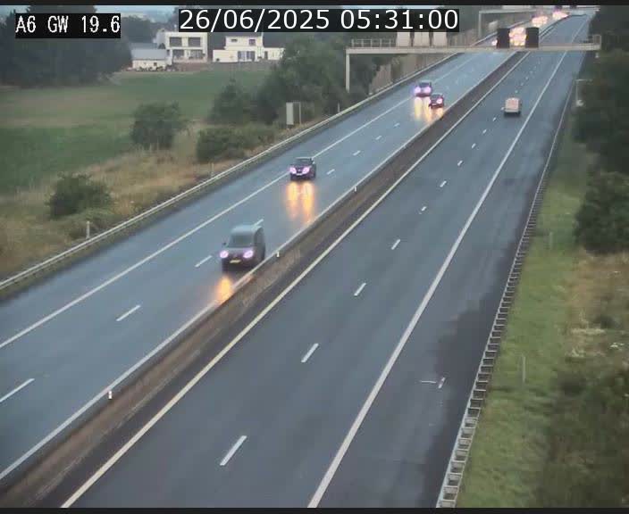 Traffic live webcam Luxembourg - Steinfort - A6 - BK 19.6 - direction Belgique