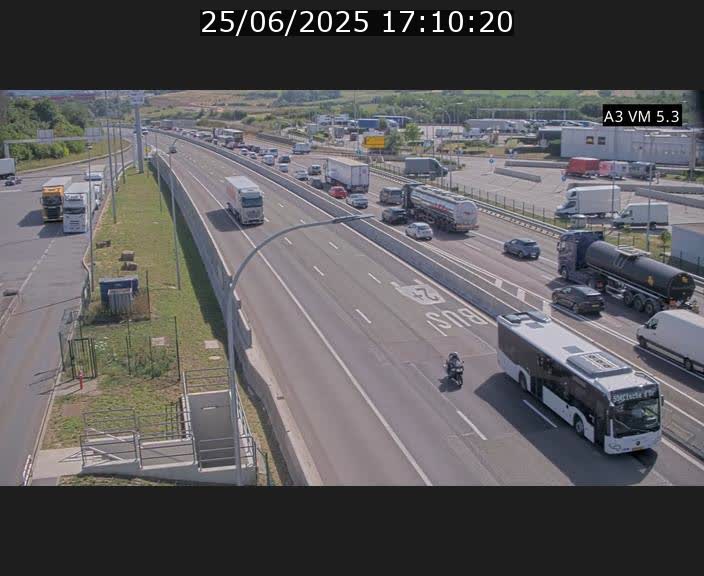 Traffic live webcam Luxembourg Aire de Berchem - A3 - BK 5 - direction France