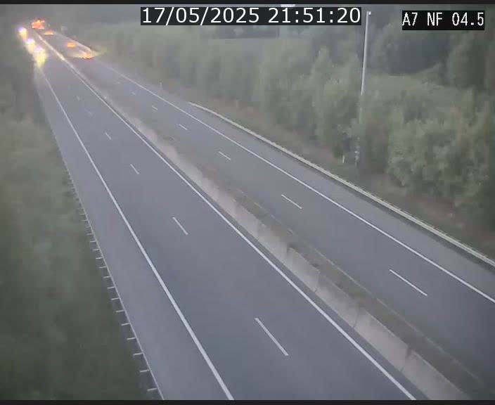 Caméra autoroute Luxembourg A7 - Passage à gibier Rëngelbour - direction Tunnel Grouft