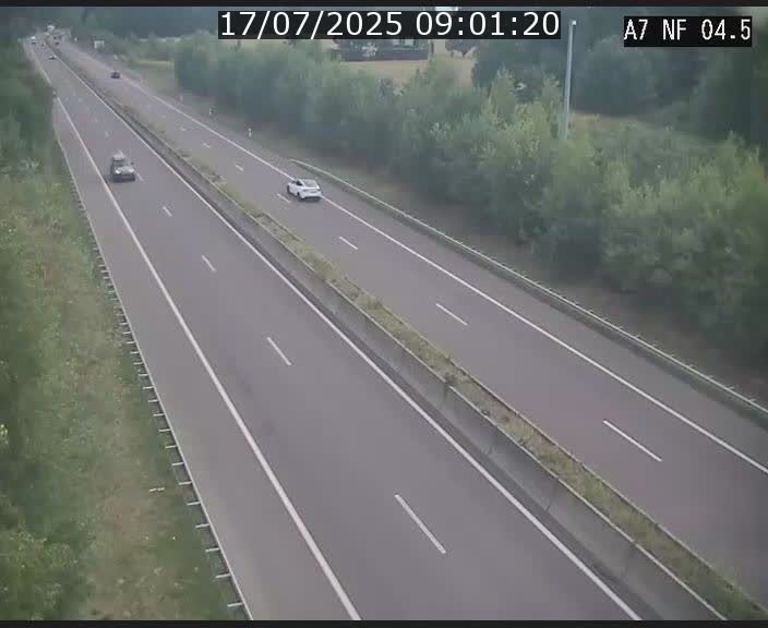 Caméra autoroute Luxembourg A7 - Passage à gibier Rëngelbour - direction Tunnel Grouft