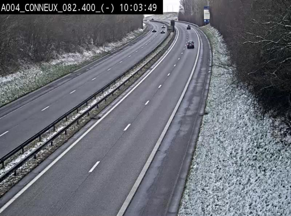 Webcam sur l'E411 avant les sorties 20 menant à Ciney, Dinant et Achêne. Vue orientée vers Namur