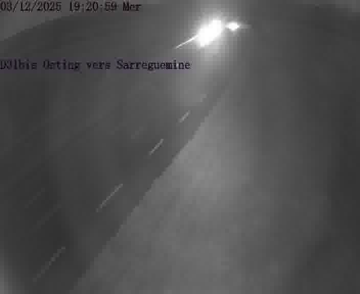 Webcam installée le long de D31bis (France) à Oeting, pointée vers Sarreguemines, utile pour suivre précisément les conditions de trafic.