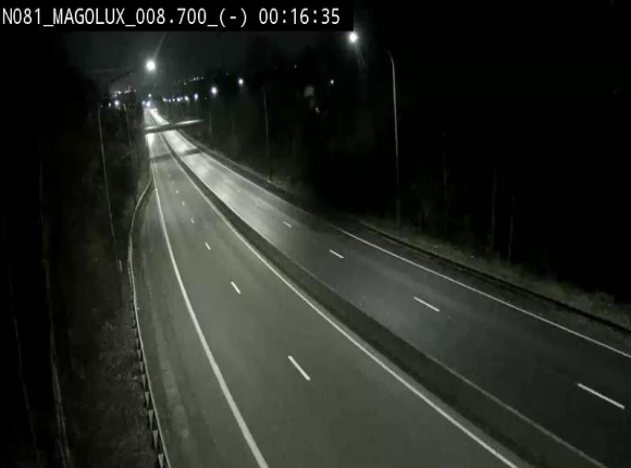 Webcam sur la N81 (E411) à hauteur de la jonction avec la N883. Vue orientée vers Arlon