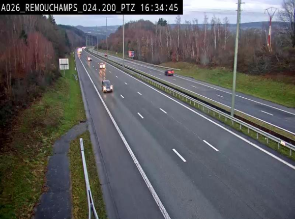 Webcam E25/A26 à Aywalle, à hauteur de Spa. Vue orientée vers Liège