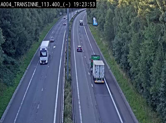 Caméra trafic E411 (A4) - Transinne direction Namur - BK 113.425
