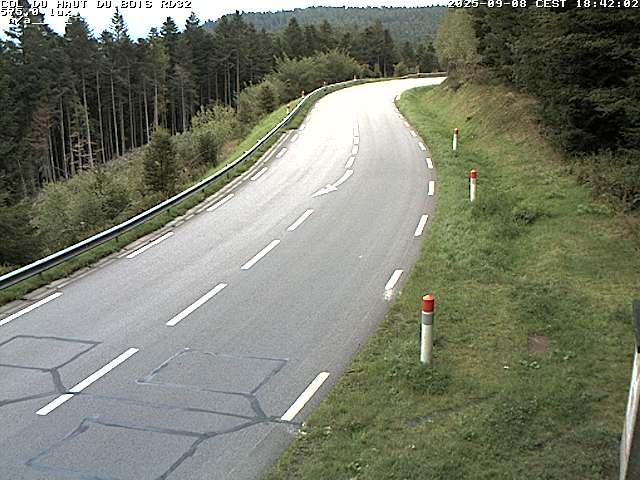Webcam à 406 mètres d'altitude au niveau du col du haut du bois sur la RD32