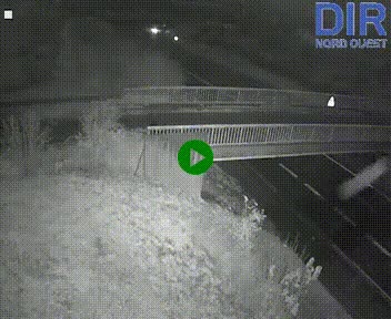 Webcam sur A84 à hauteur de Pont-Farcy, au niveau du pont autoroutier sur la Vire, au sud de Saint-Lô