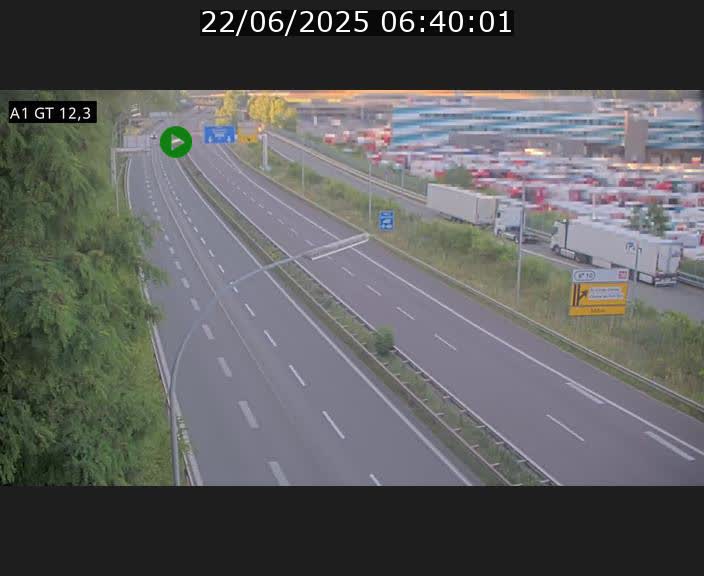 Traffic live webcam Luxembourg Senningerberg - A1 direction Allemagne - BK 12.3