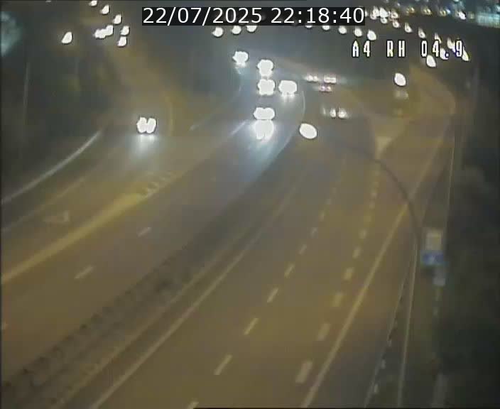 Traffic live webcam Luxembourg Leudelange - A4 - BK 4.9 - direction Luxembourg