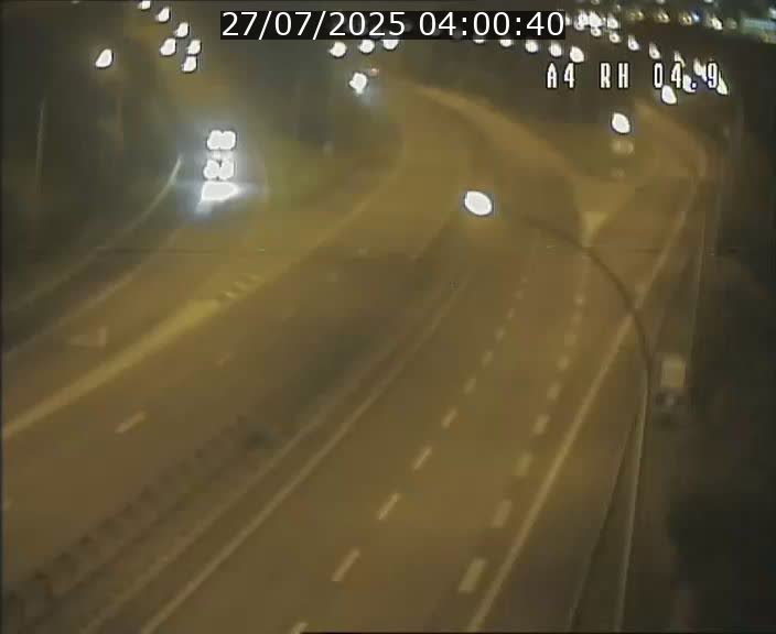 Traffic live webcam Luxembourg Leudelange - A4 - BK 4.9 - direction Luxembourg