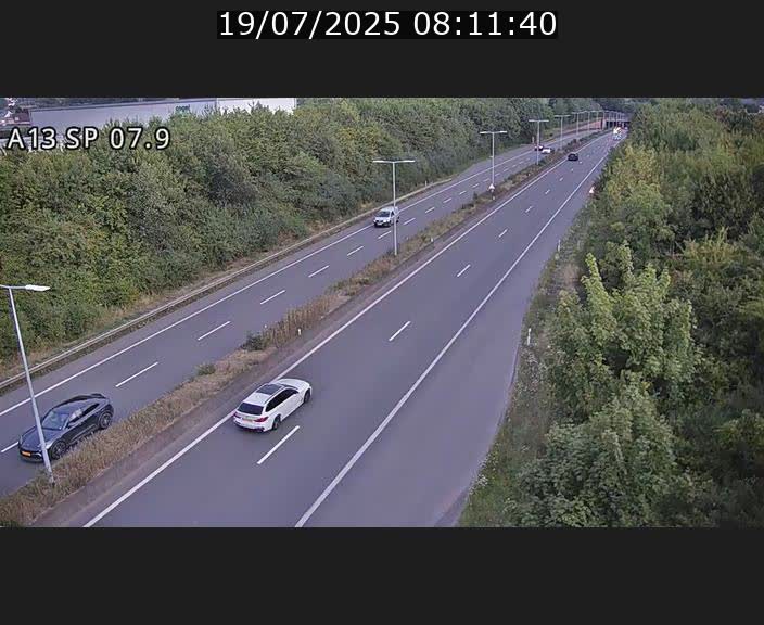Traffic live webcam Luxembourg Jonction Lankelz - A13 direction Pétange - BK 7.9