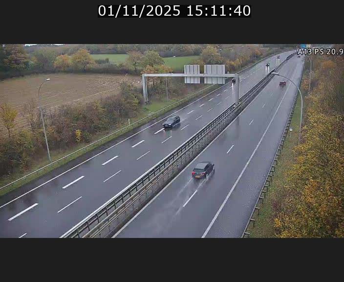 Traffic live webcam Luxembourg Croix de Bettembourg, rond-point d'Hellange - A13 direction Allemagne - BK 20.9