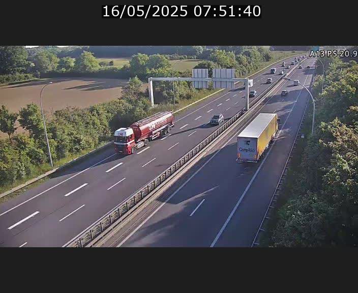 Traffic live webcam Luxembourg Croix de Bettembourg, rond-point d'Hellange - A13 direction Allemagne - BK 20.9