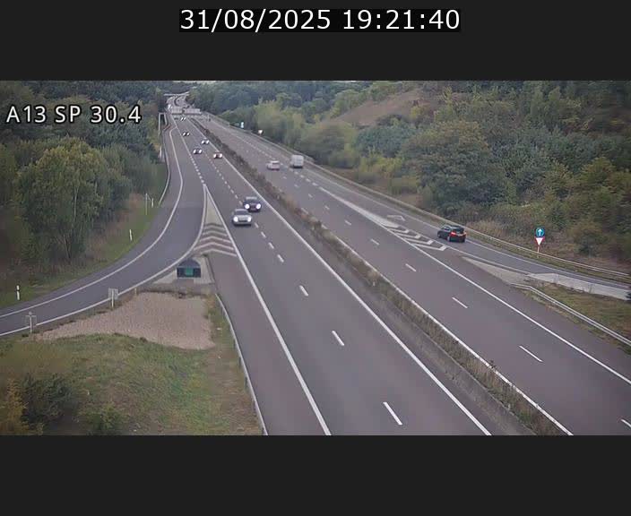 Traffic live webcam Luxembourg Altwies - A13 direction Luxembourg-ville - BK 30.4