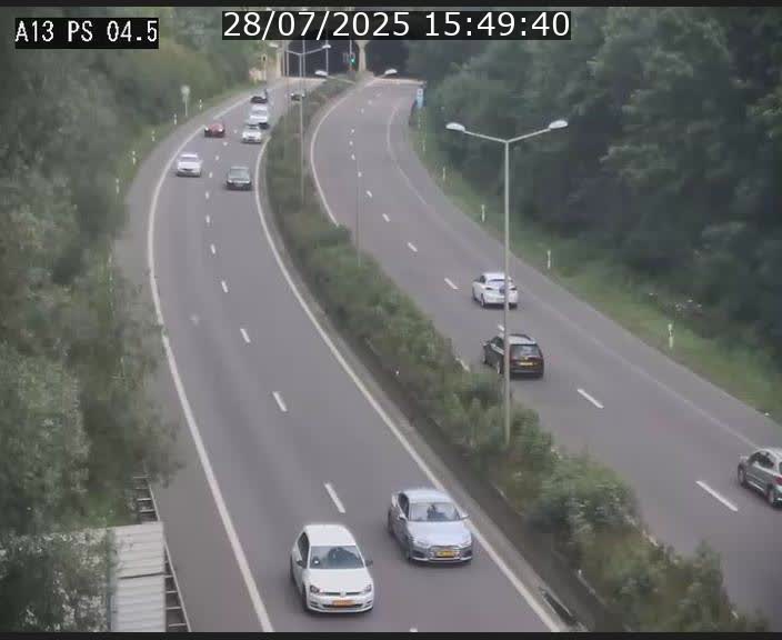 Traffic live webcam Luxembourg Differdange - A13 direction Esch-sur-Alzette - BK 4.5