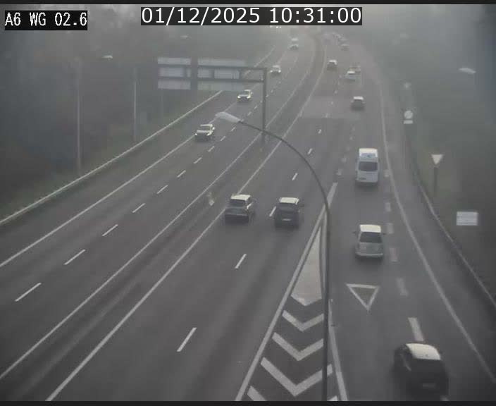 Traffic live webcam Luxembourg Croix de Cessange - A6 - BK 2.6 - direction France/Allemagne